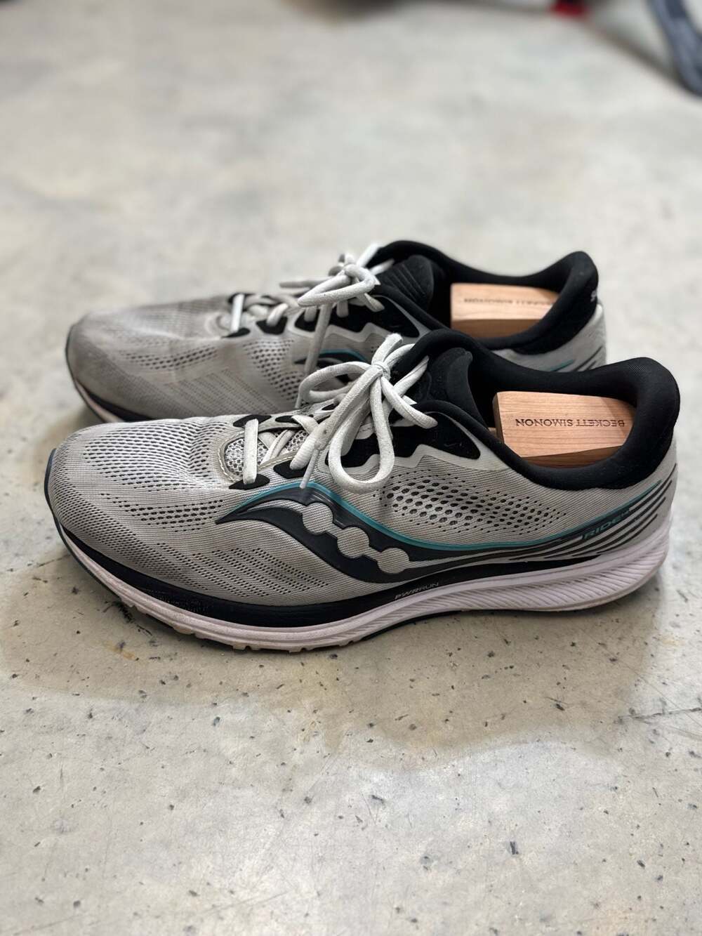 Saucony Ride 14 Men's Size 12 Wide Running Shoes Fog Grey Black S20651-35